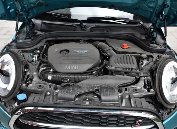 MINI 2017款 2.0T COOPER S CABRIO 自由派 其他细节类   发动机舱