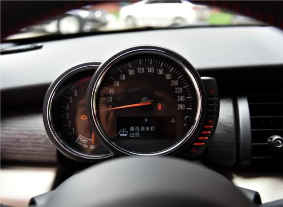 MINI 2017款 2.0T COOPER S CABRIO 自由派 中控类   仪表盘