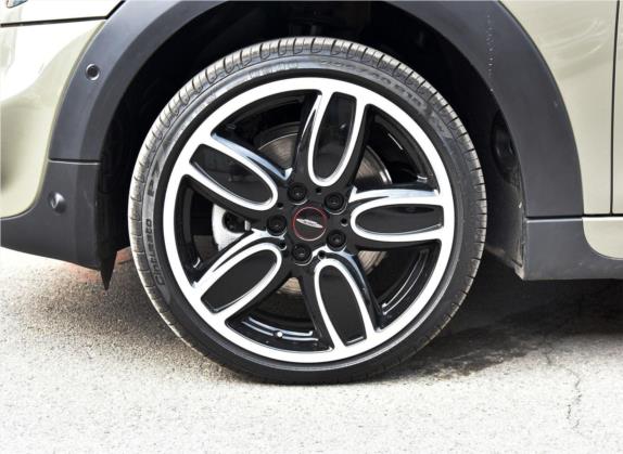MINI 2018款 2.0T COOPER S 赛车手 五门版 其他细节类   前轮