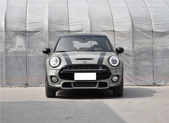 MINI 2018款 2.0T COOPER S 赛车手 五门版 外观   正前
