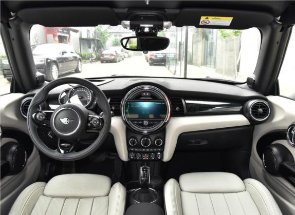 MINI 2018款 1.5T COOPER CABRIO 艺术家 中控类   中控全图