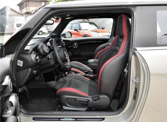 MINI 2018款 1.5T COOPER 赛车手 车厢座椅   前排空间