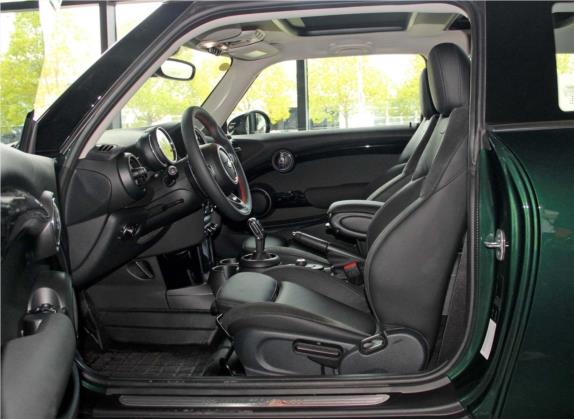 MINI 2018款 2.0T COOPER S 经典派 车厢座椅   前排空间