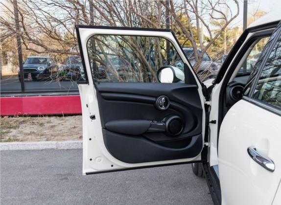 MINI 2018款 1.5T ONE 五门版 车厢座椅   前门板