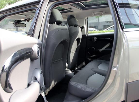 MINI 2018款 1.5T COOPER 经典派 五门版 车厢座椅   后排空间