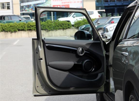 MINI 2018款 1.5T COOPER 经典派 五门版 车厢座椅   前门板