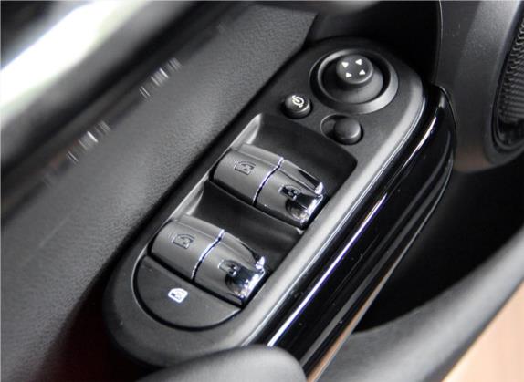 MINI 2018款 1.5T COOPER 经典派 五门版 车厢座椅   门窗控制