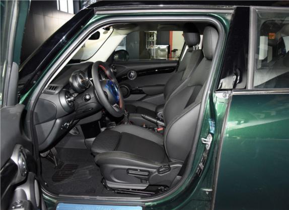 MINI 2018款 2.0T COOPER S 经典派 五门版 车厢座椅   前排空间