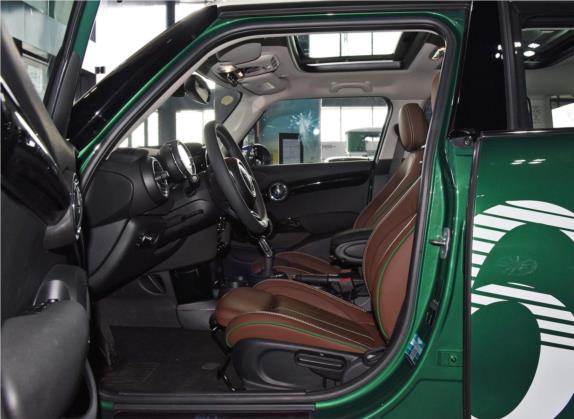 2019款 1.5T COOPER 60周年纪念版 五门版 车厢座椅   前排空间
