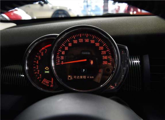 2019款 1.5T COOPER 60周年纪念版 五门版 中控类   仪表盘
