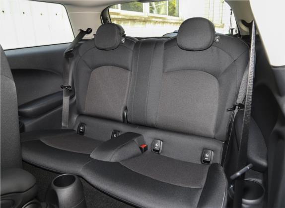 MINI 2019款 1.5T ONE 车厢座椅   后排空间