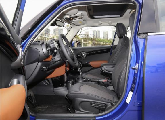 MINI 2019款 1.5T ONE PLUS 五门版 车厢座椅   前排空间