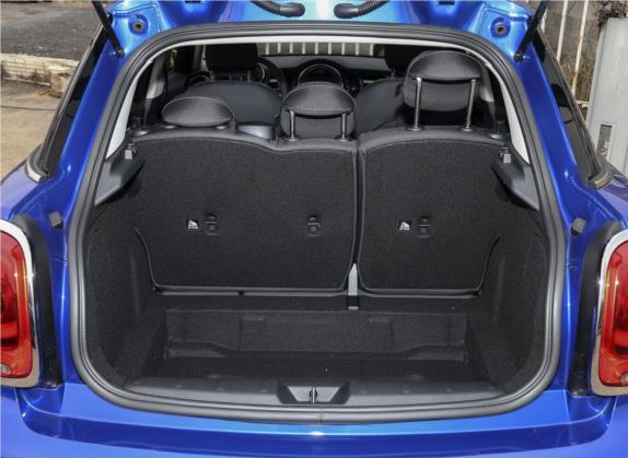 MINI 2019款 1.5T ONE PLUS 五门版 车厢座椅   后备厢