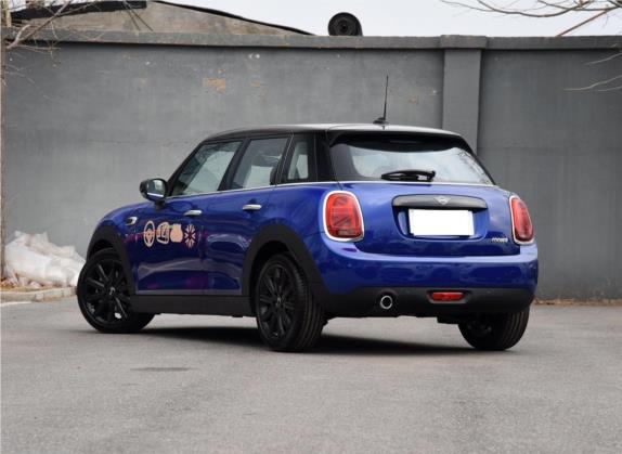 MINI 2019款 1.5T COOPER 艺术家 五门版 外观   斜后