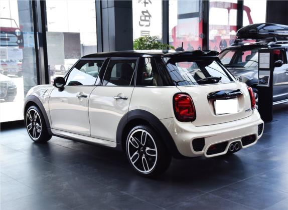 MINI 2019款 2.0T COOPER S 赛车手 五门版 外观   斜后