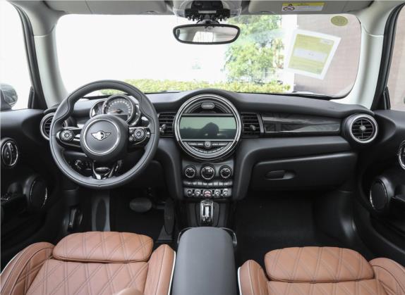 MINI 2020款 1.5T COOPER 绝配限量版 中控类   中控全图