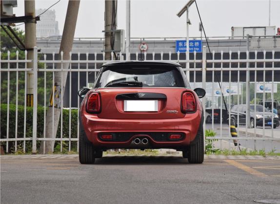 MINI 2020款 2.0T COOPER S 三门日不落红限量版 外观   正后