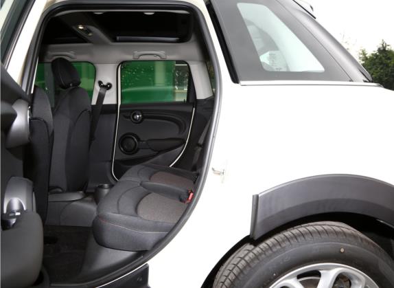 MINI 2020款 1.5T ONE 五门版 车厢座椅   后排空间