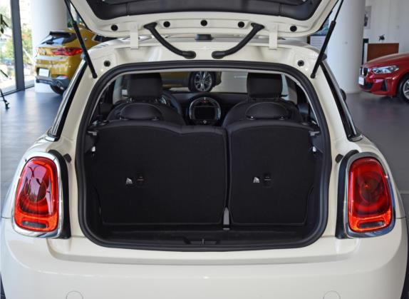 MINI 2020款 1.5T ONE PLUS 车厢座椅   后备厢