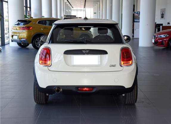 MINI 2020款 1.5T ONE PLUS 外观   正后