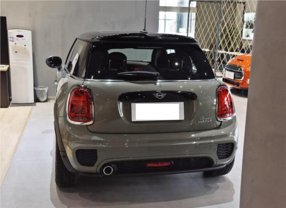 MINI 2020款 1.5T COOPER 赛车手 外观   正后