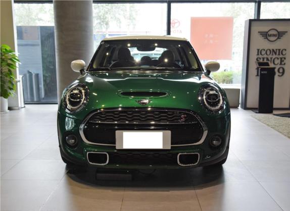 MINI 2020款 2.0T COOPER S 艺术家 五门版 外观   正前