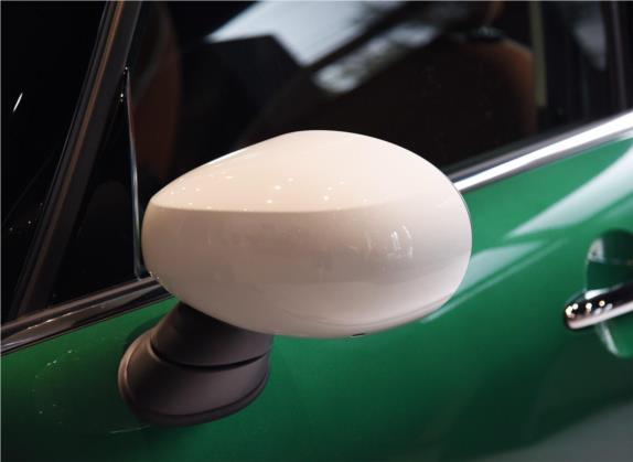 MINI 2020款 2.0T COOPER S 艺术家 五门版 外观细节类   外后视镜