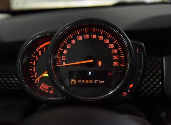 MINI 2020款 2.0T COOPER S 赛车手 中控类   仪表盘