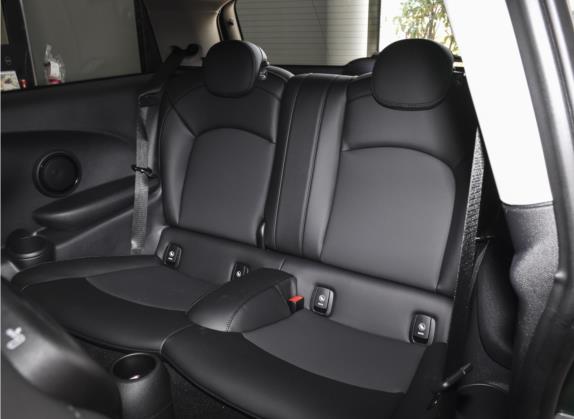 MINI 2021款 1.5T COOPER 经典派 车厢座椅   后排空间