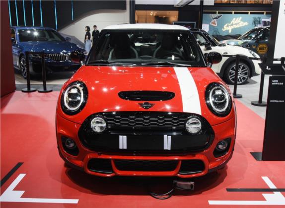 MINI 2021款 2.0T COOPER S 叁柒号纪念版 外观   正前