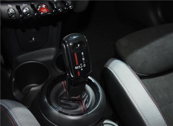 MINI 2021款 2.0T COOPER S 叁柒号纪念版 中控类   挡把