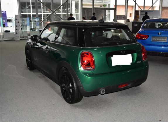 MINI 2021款 1.5T COOPER 艺术家 外观   斜后