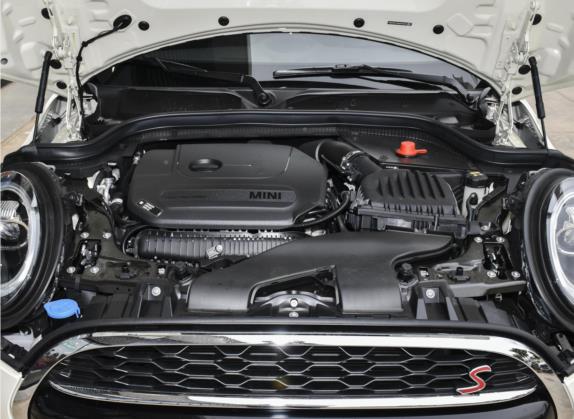 MINI 2021款 2.0T COOPER S 艺术家 其他细节类   发动机舱