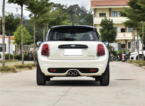 MINI 2021款 2.0T COOPER S 艺术家 外观   正后