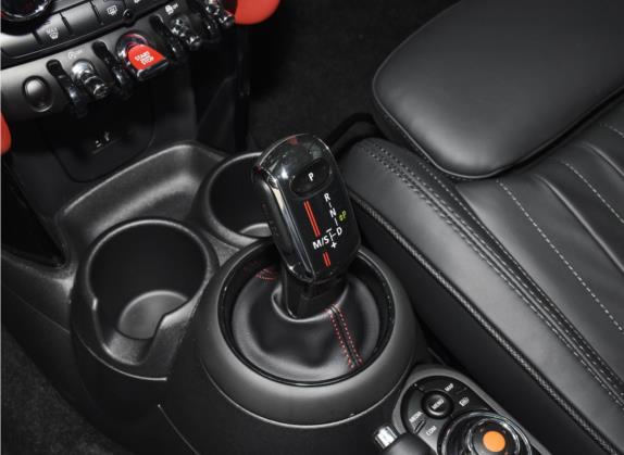 MINI 2021款 2.0T COOPER S 艺术家 中控类   挡把