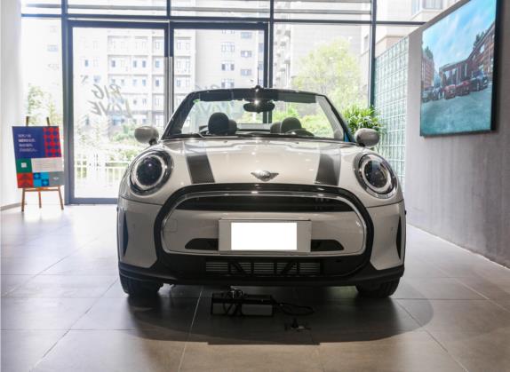 MINI 2022款 1.5T COOPER CABRIO Sidewalk 外观   正前