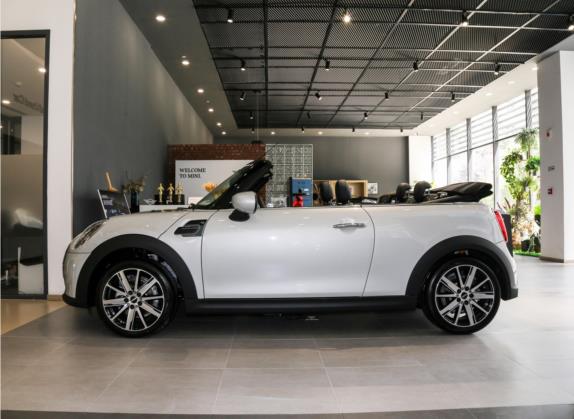 MINI 2022款 1.5T COOPER CABRIO Sidewalk 外观   正侧