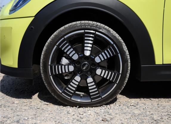 MINI 2022款 2.0T COOPER S CABRIO Sidewalk 其他细节类   前轮