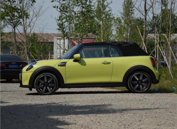 MINI 2022款 2.0T COOPER S CABRIO Sidewalk 外观   正侧