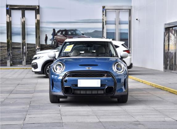 MINI 2022款 2.0T COOPER S 艺术家 五门版 外观   正前