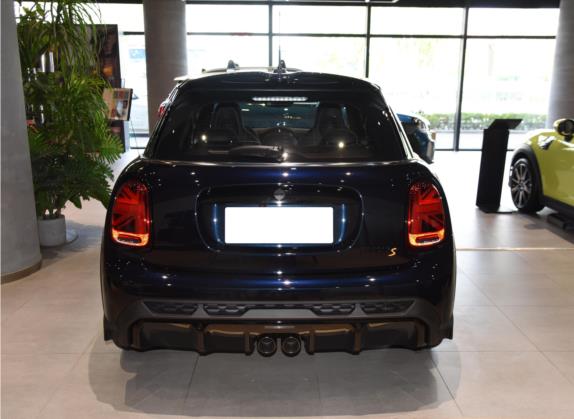 MINI 2022款 2.0T COOPER S 黑标特别版 五门版 外观   正后