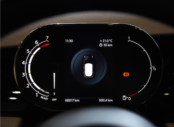 MINI 2022款 2.0T COOPER S 黑标特别版 五门版 中控类   仪表盘