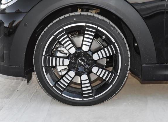 MINI 2022款 改款 2.0T COOPER S 艺术家 其他细节类   前轮
