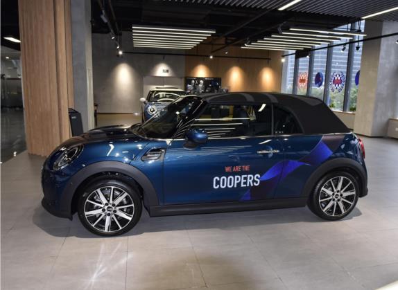 MINI 2022款 改款 1.5T COOPER CABRIO Sidewalk 外观   正侧