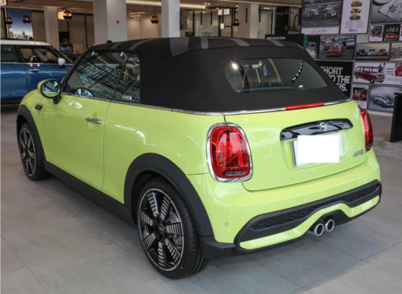 MINI 2022款 改款 2.0T COOPER S CABRIO 艺术家 外观   斜后