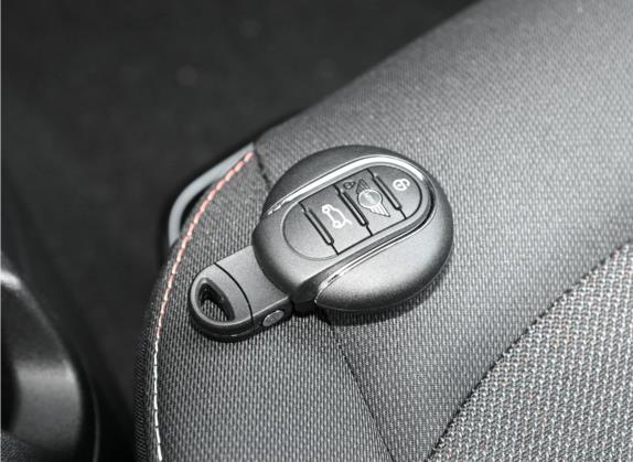 MINI 2023款 1.5T ONE 其他细节类   钥匙