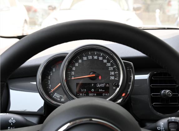 MINI 2023款 1.5T ONE 中控类   仪表盘