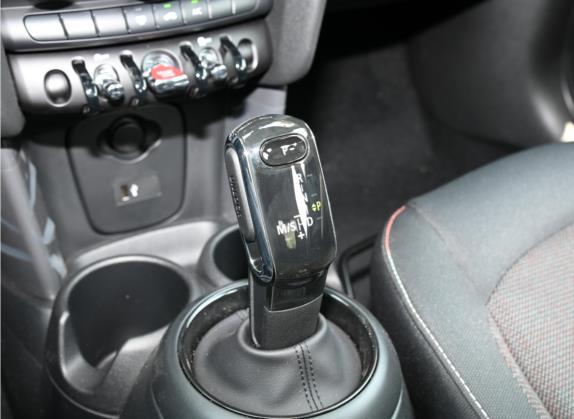 MINI 2023款 1.5T ONE 中控类   挡把