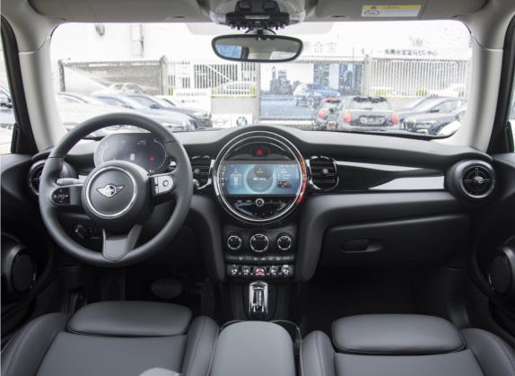 MINI 2023款 1.5T COOPER 艺术家 中控类   中控全图