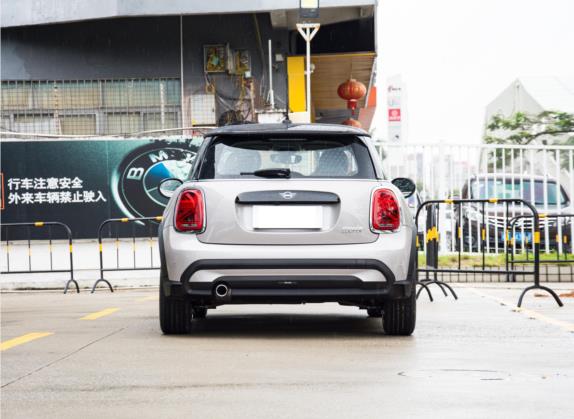 MINI 2023款 1.5T COOPER 艺术家 外观   正后